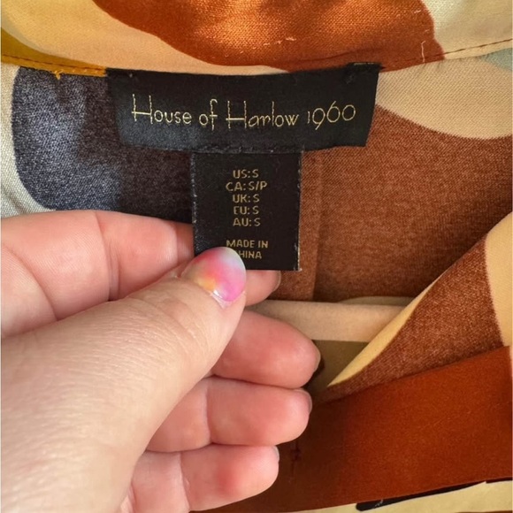 House of Harlow 1960 Multicolor Abstract Blouse - Picture 2 of 8